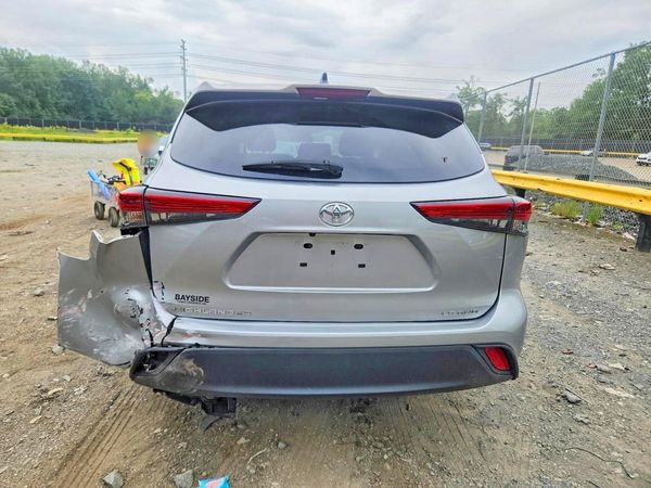 2022 TOYOTA HIGHLANDER