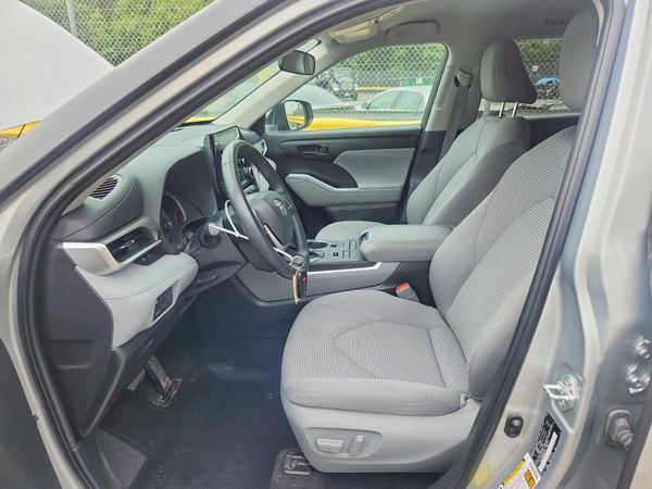 2022 TOYOTA HIGHLANDER