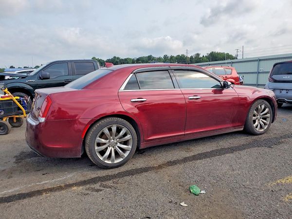 2019 CHRYSLER 300