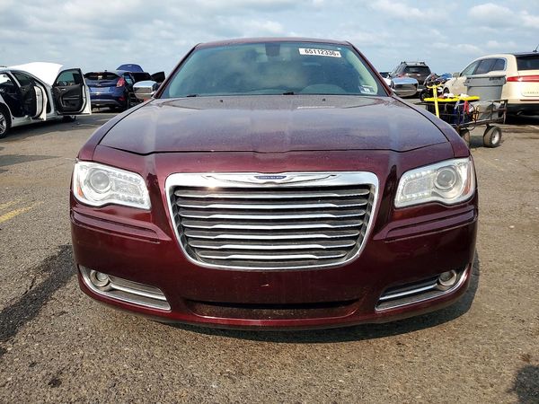 2019 CHRYSLER 300