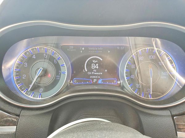 2019 CHRYSLER 300