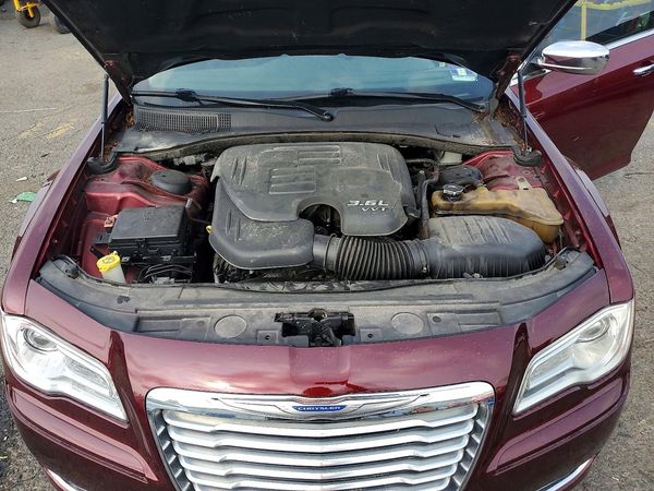 2019 CHRYSLER 300