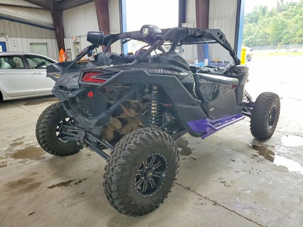 2017 CAN-AM MAVERICK X3 XDS DPS