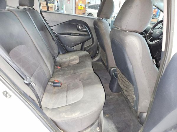 2017 KIA RIO LX