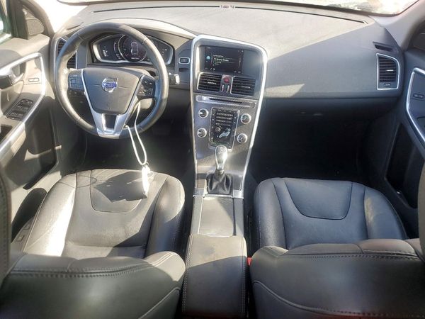 2016 VOLVO XC60