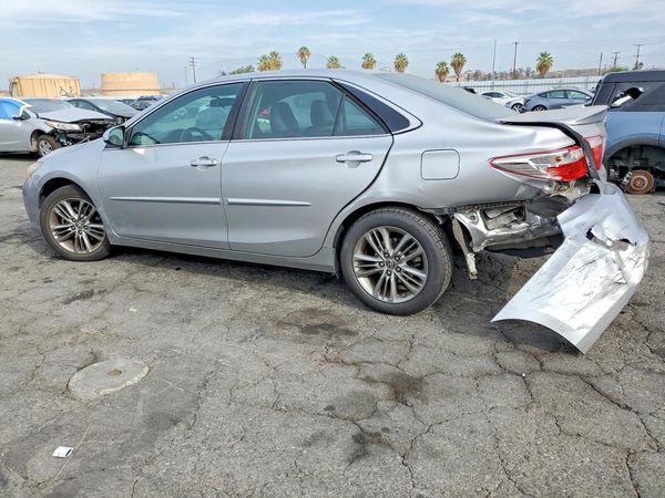 2015 TOYOTA CAMRY