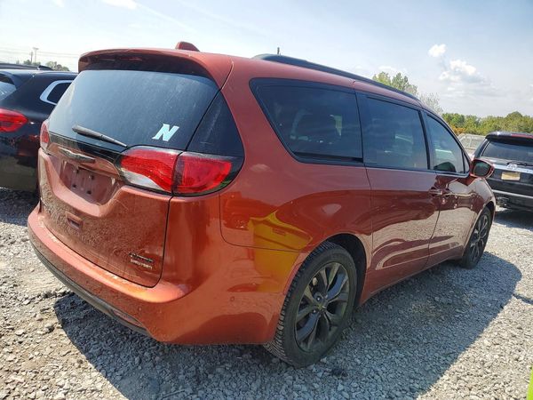 2018 CHRYSLER PACIFICA