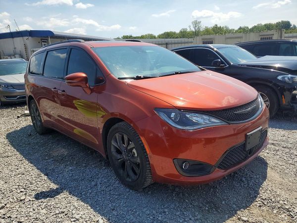 2018 CHRYSLER PACIFICA