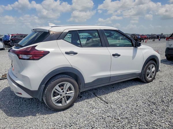 2024 NISSAN KICKS