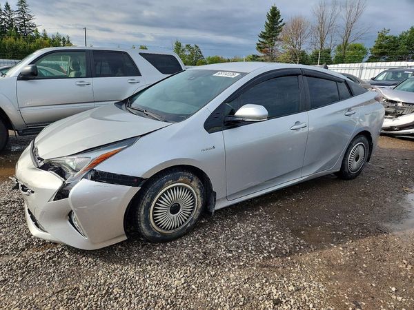 2018 TOYOTA PRIUS