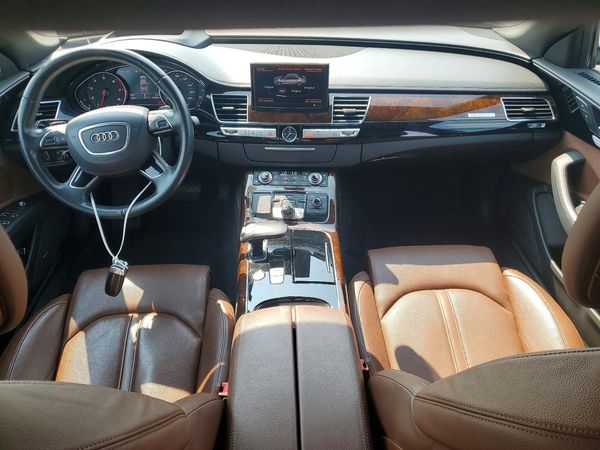 2015 AUDI A8