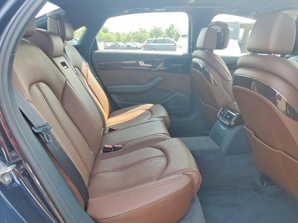 2015 AUDI A8