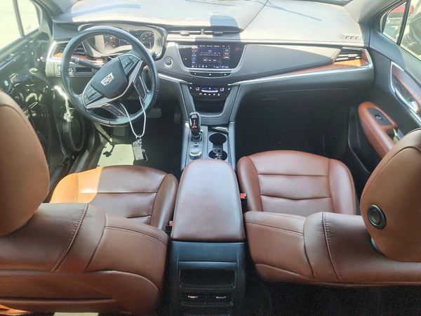 2020 CADILLAC XT5