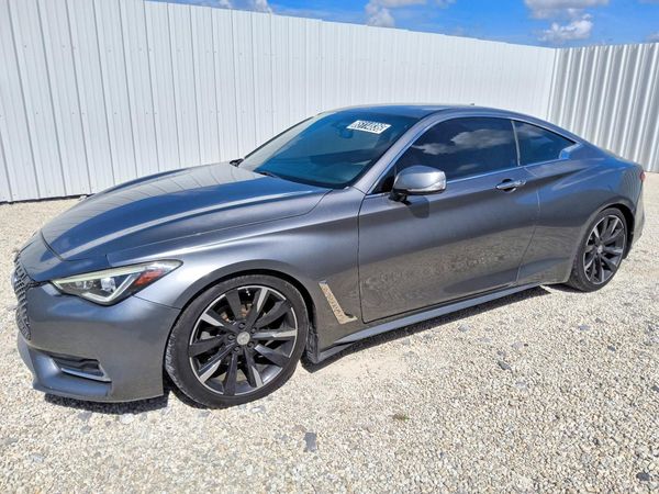 2017 INFINITI Q60