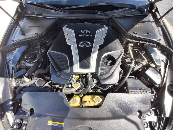 2017 INFINITI Q60