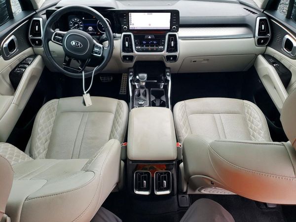 2021 KIA SORENTO SX, SXP