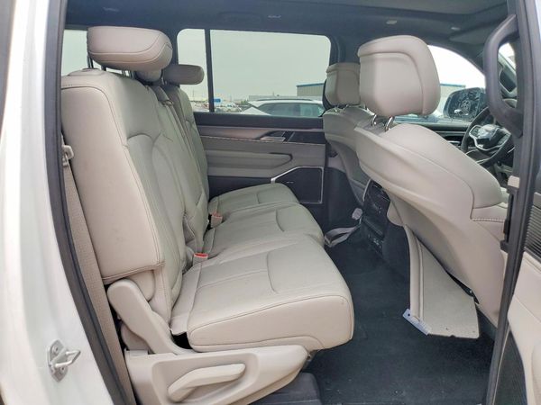 2025 JEEP WAGONEER Base