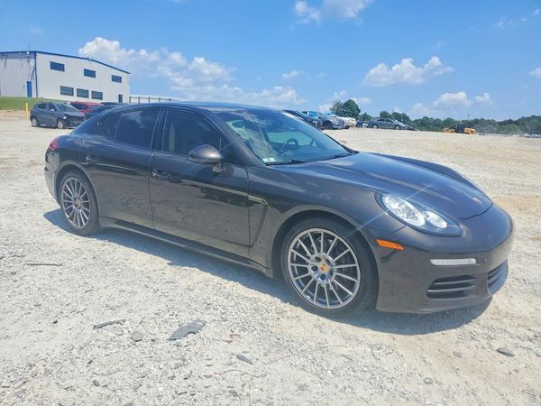 2016 PORSCHE PANAMERA Base (2WD), 4 (4WD)