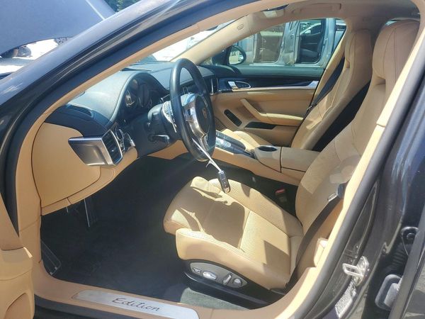 2016 PORSCHE PANAMERA Base (2WD), 4 (4WD)
