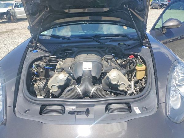 2016 PORSCHE PANAMERA Base (2WD), 4 (4WD)