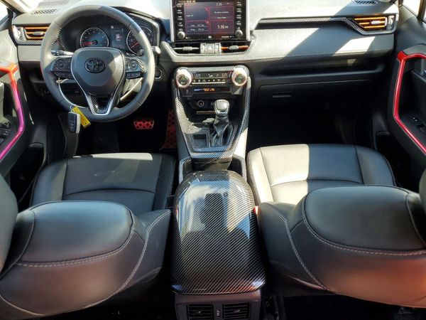 2019 TOYOTA RAV4 XLE Premium — CKPT