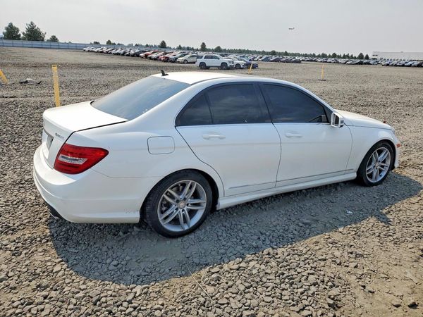 2013 MERCEDES-BENZ C C300