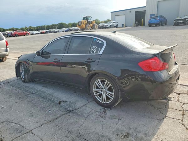 2013 INFINITI G37