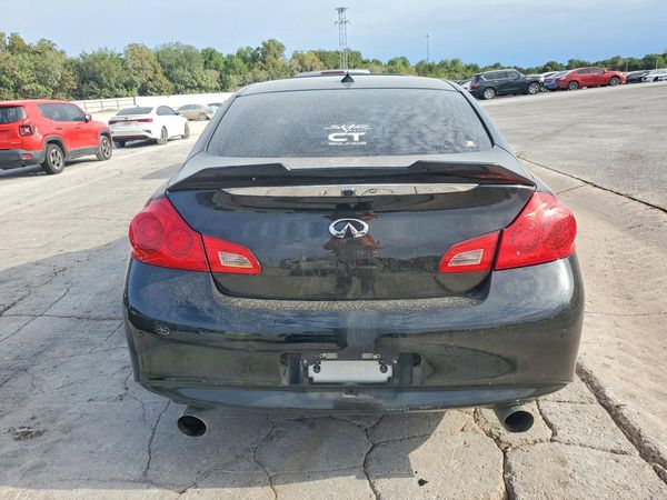 2013 INFINITI G37