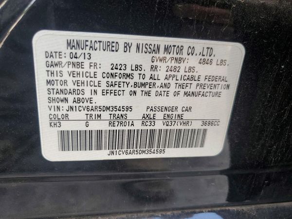 2013 INFINITI G37
