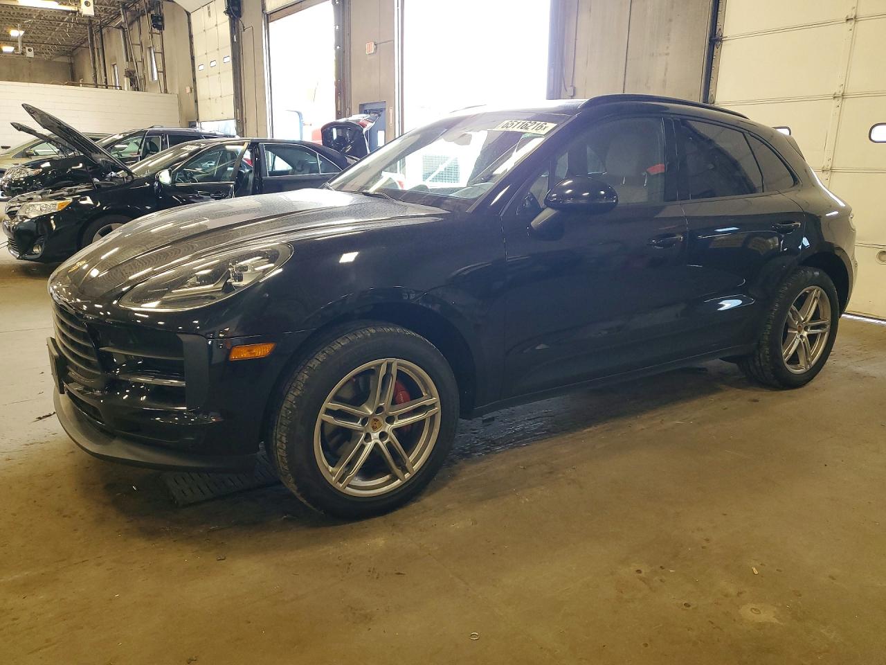 2019 PORSCHE MACAN