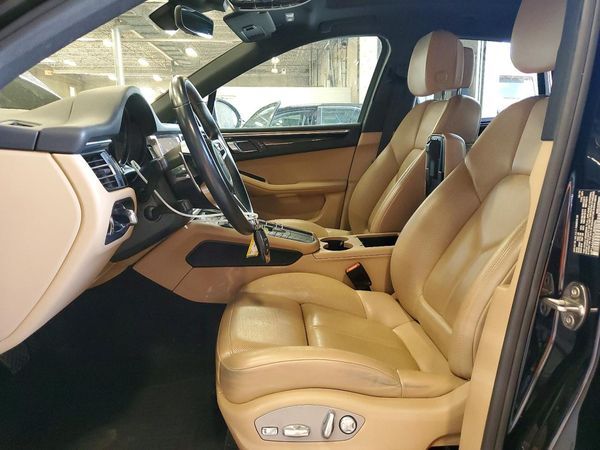 2019 PORSCHE MACAN