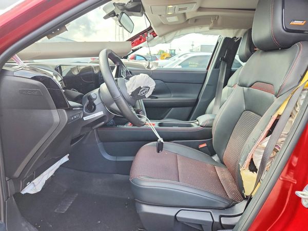 2025 NISSAN KICKS