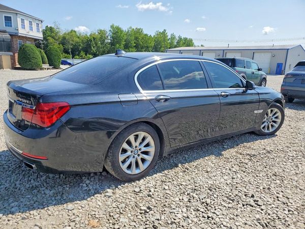2015 BMW 740 xDrive
