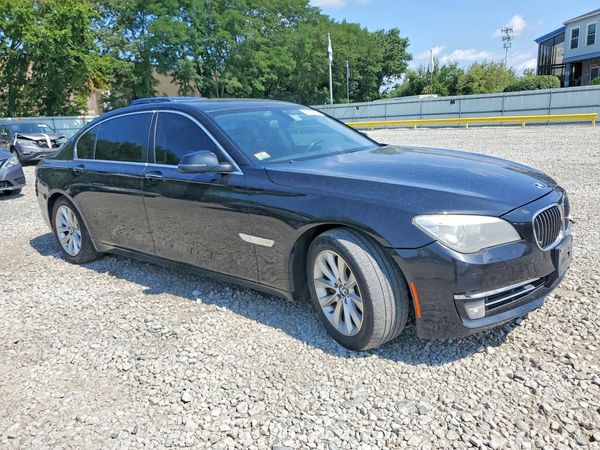 2015 BMW 740 xDrive