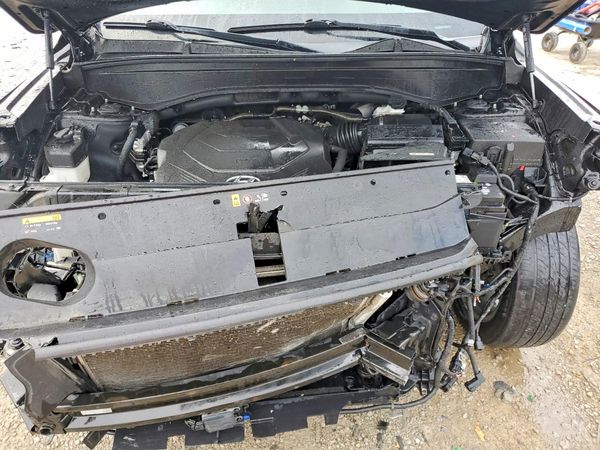 2020 HYUNDAI PALISADE SEL w/ Convenience Pkg — Engine bay
