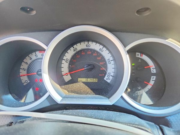 2015 TOYOTA TACOMA Delux Grade