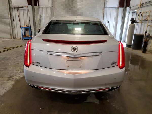 2013 CADILLAC XTS Luxury
