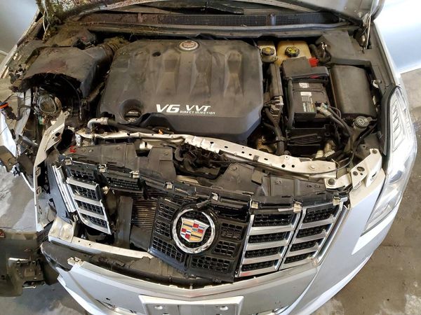 2013 CADILLAC XTS Luxury