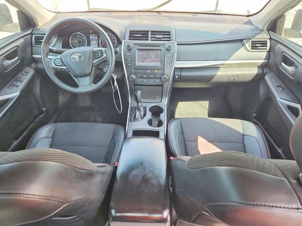 2017 TOYOTA CAMRY