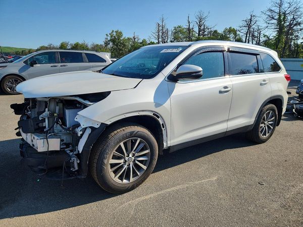2026 TOYOTA HIGHLANDER SE/XLE