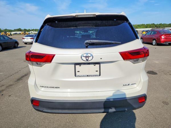 2026 TOYOTA HIGHLANDER SE/XLE