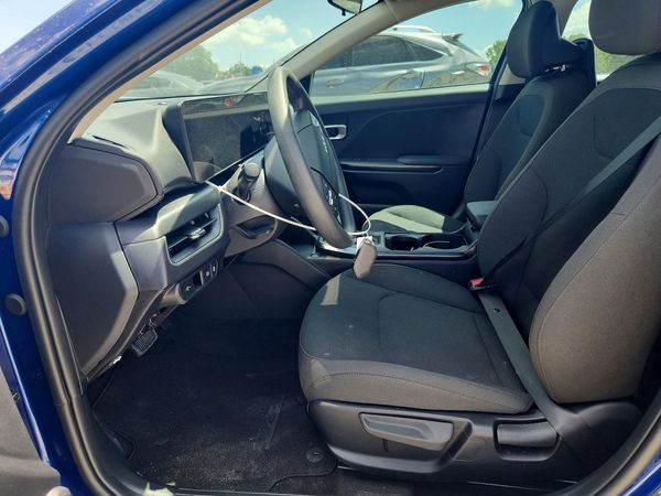 2026 KIA K4 LX, LXS