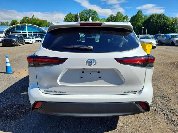 2026 TOYOTA HIGHLANDER