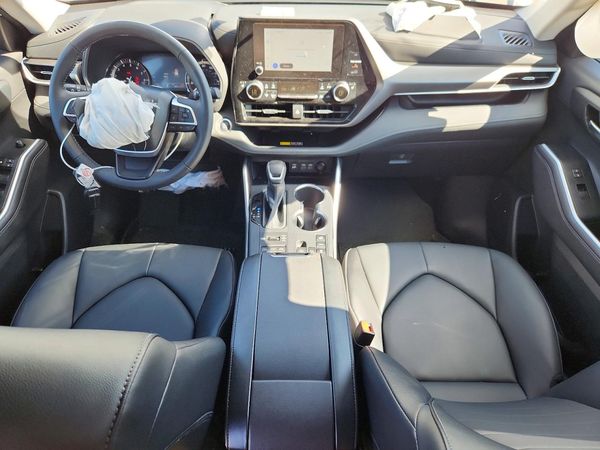 2026 TOYOTA HIGHLANDER