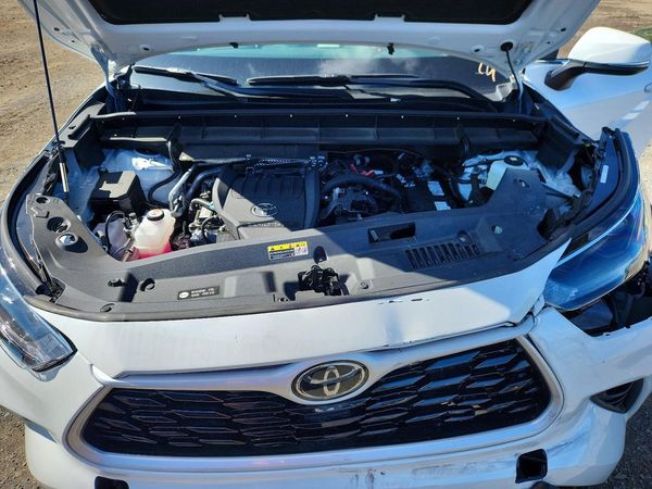 2026 TOYOTA HIGHLANDER