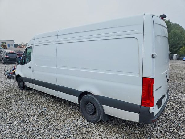 2025 MERCEDES-BENZ SPRINTER