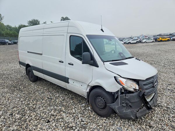 2025 MERCEDES-BENZ SPRINTER