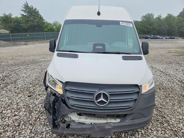 2025 MERCEDES-BENZ SPRINTER