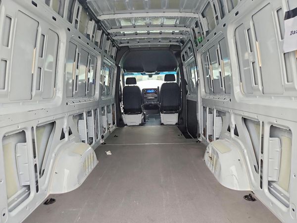 2025 MERCEDES-BENZ SPRINTER