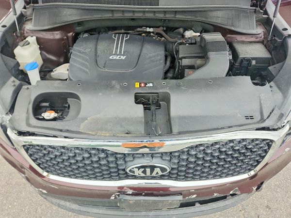 2017 KIA SORENTO L, LX